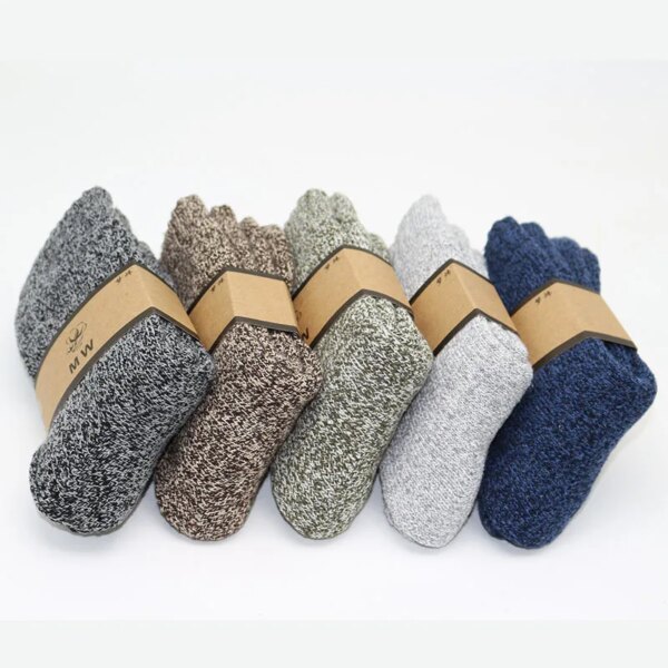 Winter Men's Thickened Warm High-Quality Wool Socks Harajuku Retro Fashion Cashmere Fever Cold Casual Socks 1 Pair - Image 4